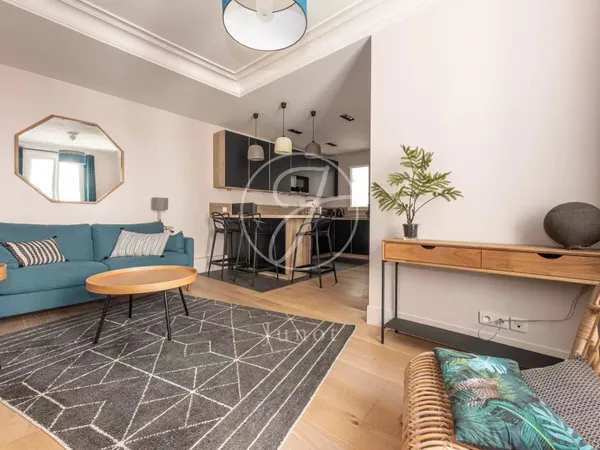 Paris 9e - RUE BOCHART DE SARON / PIGALLE - Appartement à louer - 2 pièces meublé - 38,41m² 