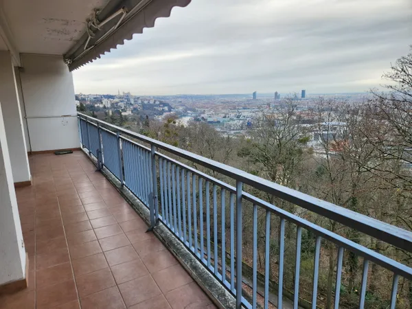 Vends appartement avec vue magnifique 