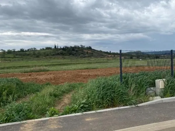 Terrain 1 145 m² Thezan Des Corbieres 
