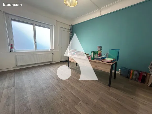 Local 17 m² SOMAIN 