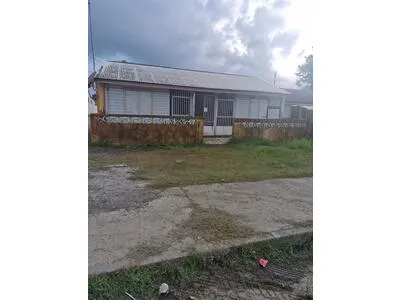 Maison à vendre à Pointe à Pitre - Agence Longfort Immobilie 