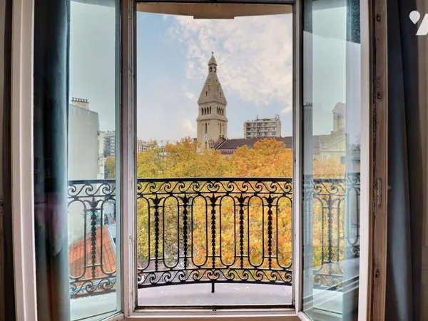 Appartement 4 pièces 77 m² 