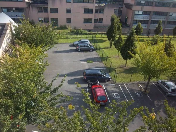 Place de parking entre Citadelle et Centre-ville