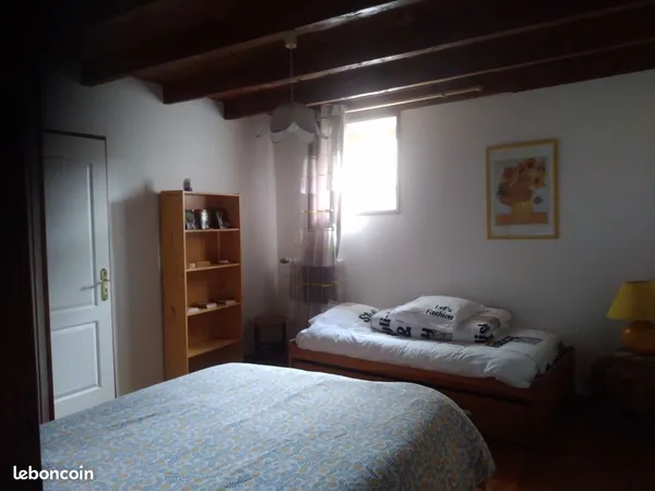 Chambre meuble 