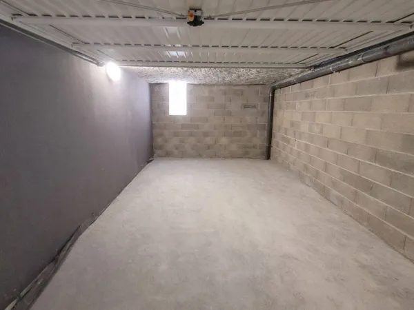 Parking 15 m² 