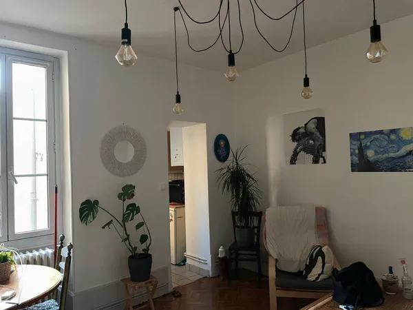 Propose chambre dans appartement en colocation 