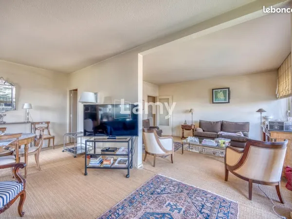 Appartement 7 pièces 150 m² 