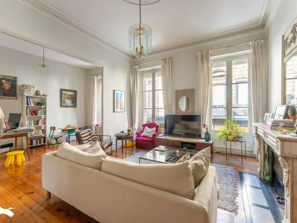 Appartement 4 pièces 146 m² 