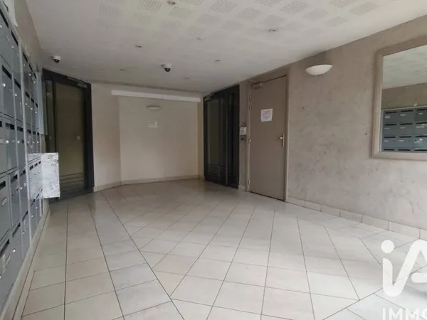 Appartement 3 pièces 84 m² 