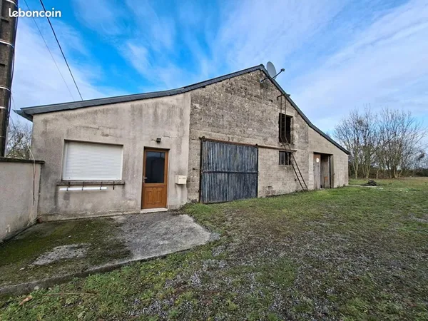 Local 2 pièces 150 m² 