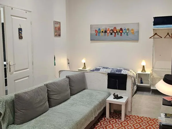 Studio 1 pièce 25 m² 