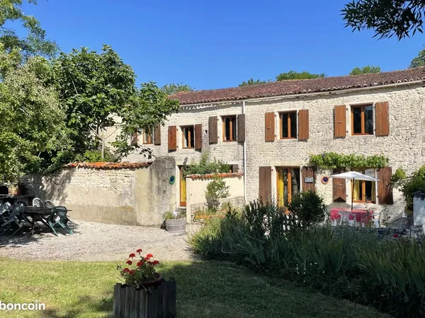 Propriété 24 pièces 540 m² 