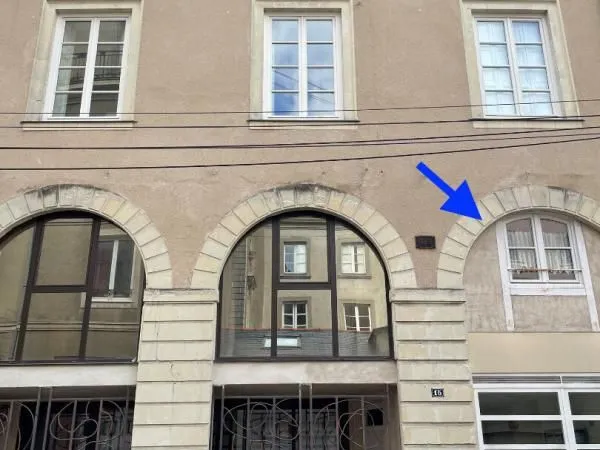 Studio 1 pièce 13 m² 