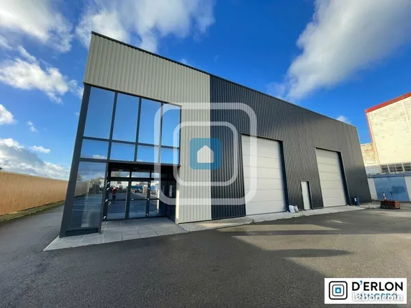 Local d'activité 1 300 m² 