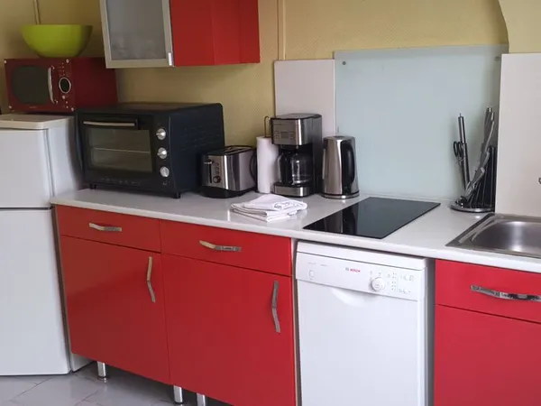 Apparemment F2 meublé 