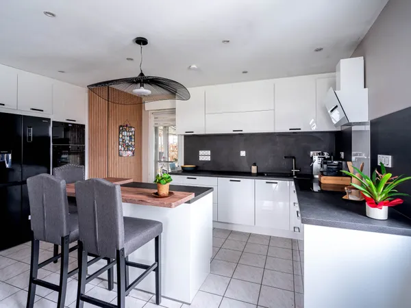 Maison 5 pieces 114 m2 