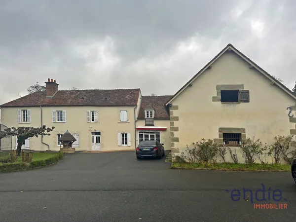 Maison 10 pièces 328 m² 