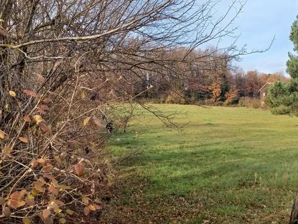Terrain 690 m² Chateauneuf Sur Isere 