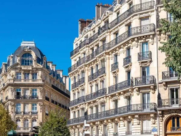 Boutique 2 pièces 185 m² 