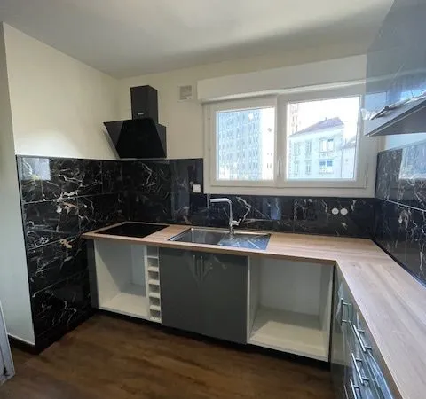 Appartement 4 pièces 85 m² 