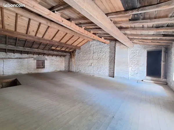Maison 11 pièces 550 m² 
