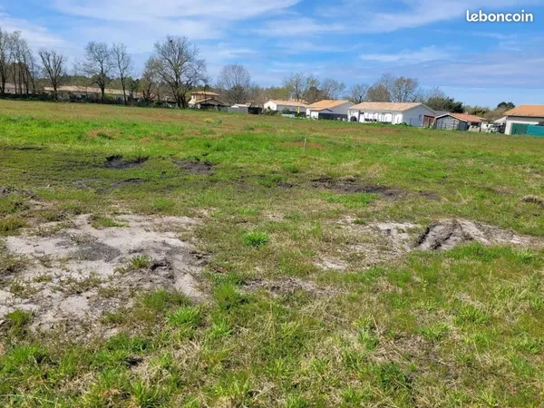 Terrain 900 m² Camblanes Et Meynac 