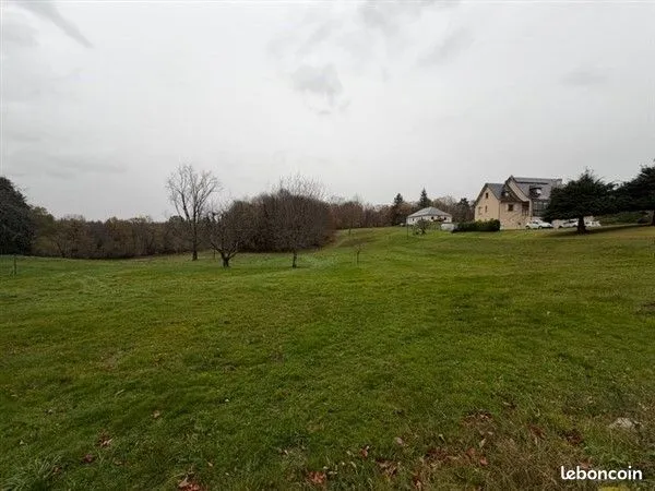 Terrain 1 850 m² Albussac 