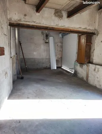 Box de stockage 69 m² 