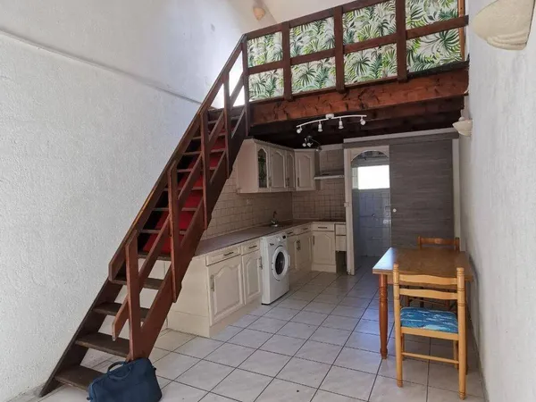 Studio 1 pièce 29 m² 