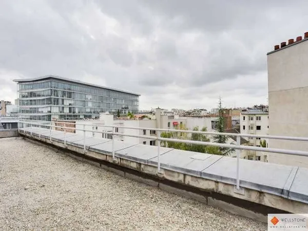 Bureaux 799 m² 