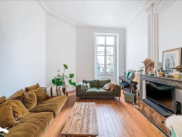 Appartement 3 pièces 84 m² 