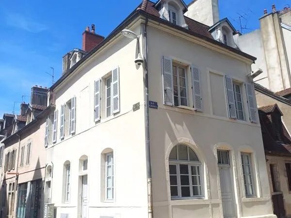 Studio 1 pièce 19 m² 