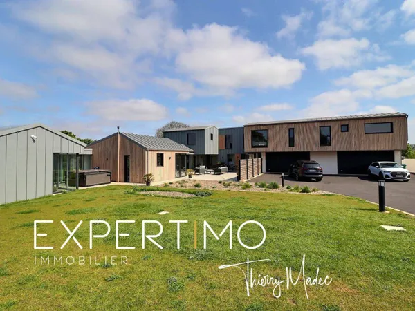 Maison 7 pièces 295 m² 