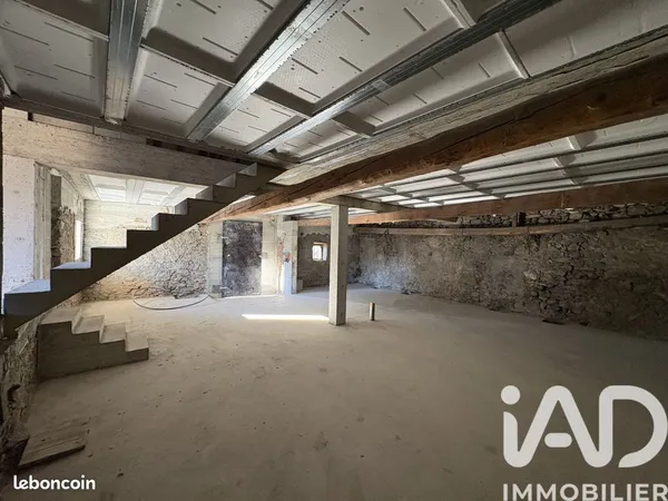 Appartement 3 pièces 188 m² 