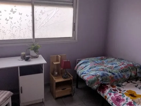 Je vous propose une chambre dans mon grand appartement 
