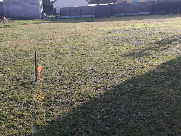 Terrain 693 m² 