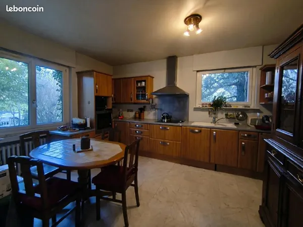 Maison 5 pièces 138 m² 