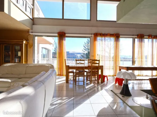 Maison 8 pièces 412 m² 