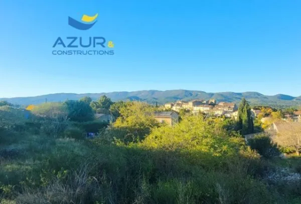Terrain 704 m² 