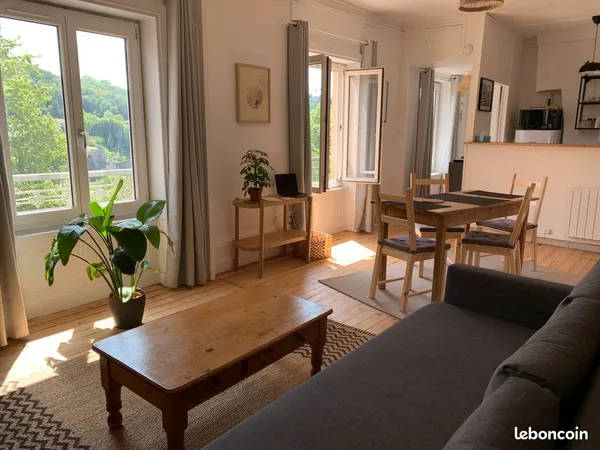 Charmant T1 bis meublé avec vue panoramique sur Fourvière - Lyon 1er 