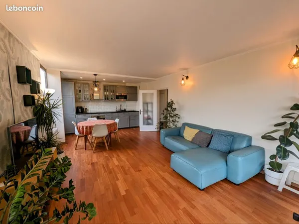 Colocation filles - RER A/E Val de Fontenay - Disponible Début Décembre 