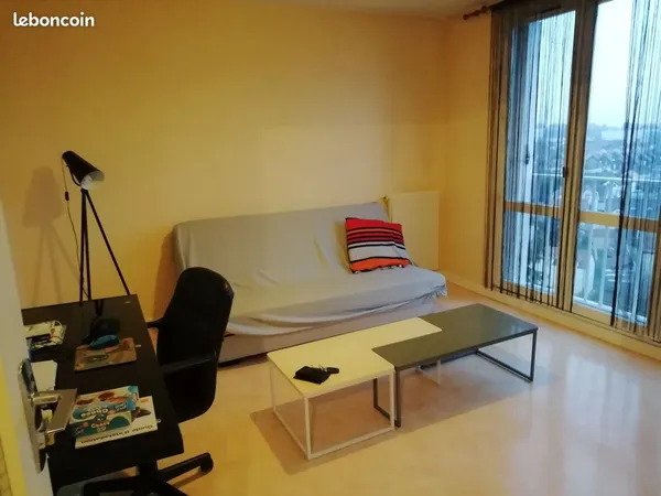 Studio meublé 