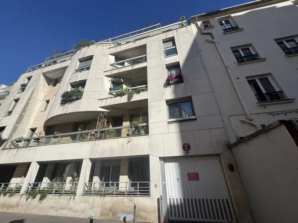 Parking - Garage Location Paris 19e Arrondissement   90€