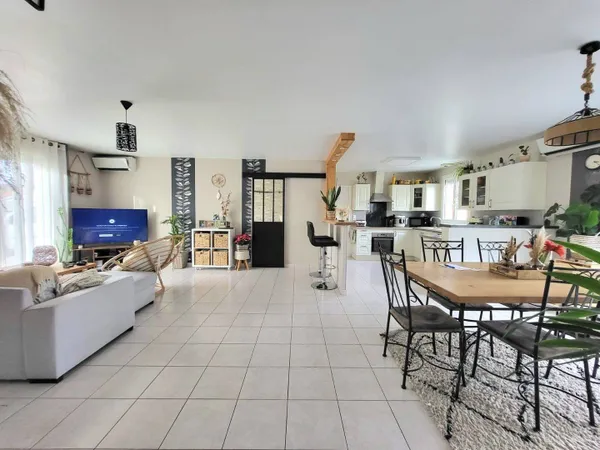 Maison de plain-pied 5 pièces 113 m² 