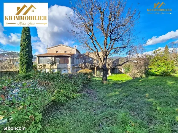 Maison 7 pièces 156 m² 