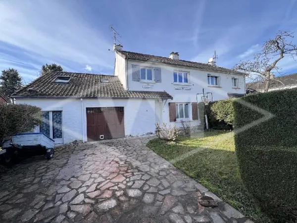 Maison 8 pièces 136 m² 