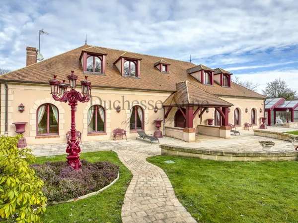 Maison 12 pièces 427 m² 