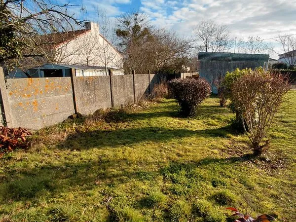Terrain 660 m² LE PELLERIN 