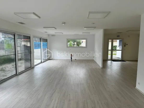 A vendre LOCAL COMMERCIAL 