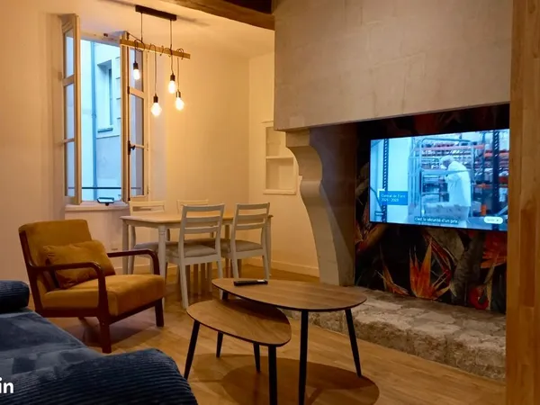 T1Bis meublé 32 m2- Rénovation neuve - Calme absolu au coeur du Bouffay 